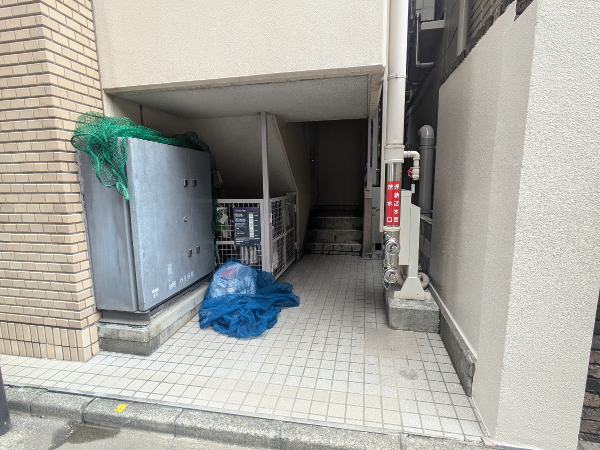 v20251014150839/fresh/building/J00100384297_6