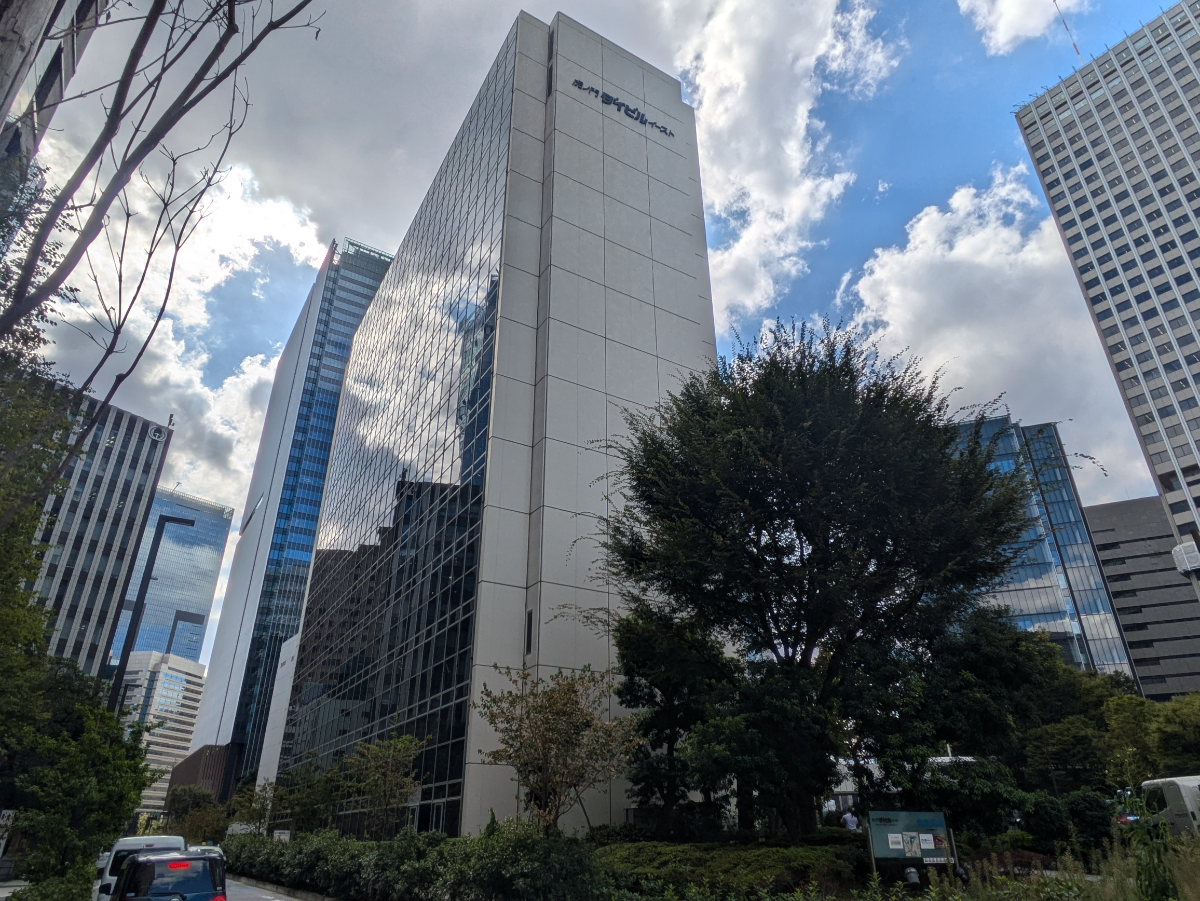 v20251014150839/fresh/building/J00100384386_8