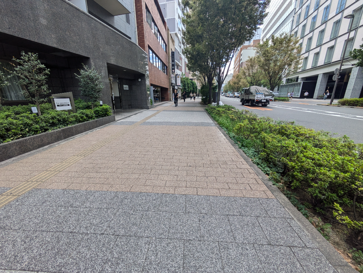 v20251014150839/fresh/building/J00100389764_9