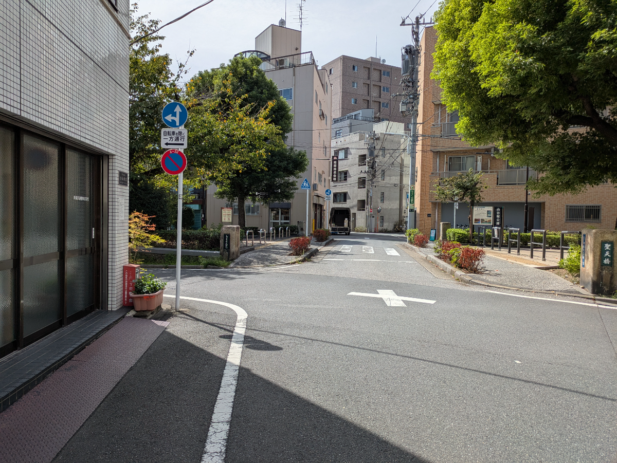 v20251014150839/fresh/building/J00100402887_13