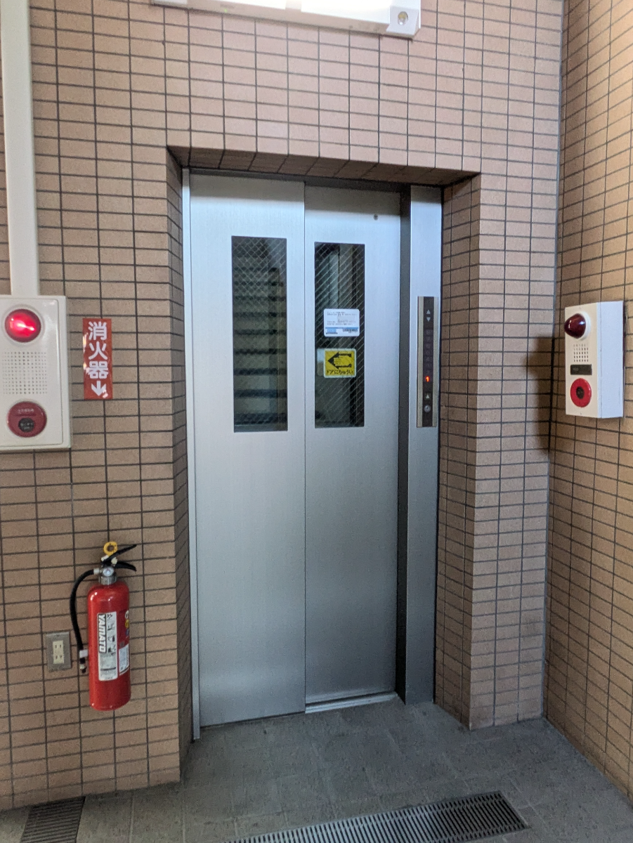 v20251014150839/fresh/building/J00100403277_4