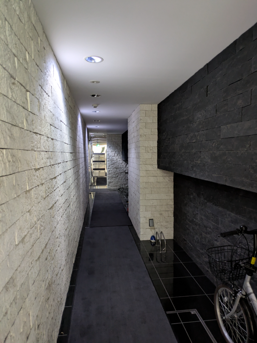 v20251014150839/fresh/building/J00100406850_10