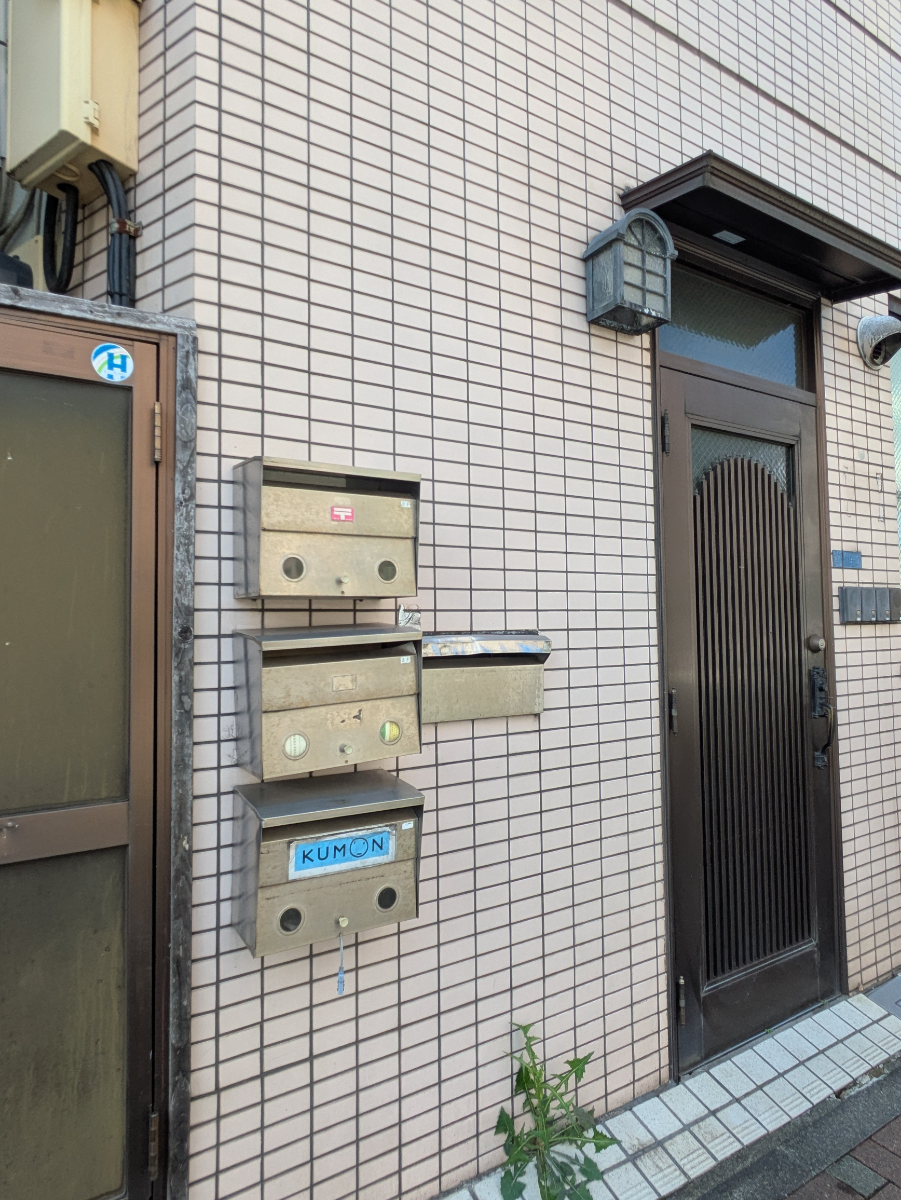 v20251014150839/fresh/building/J00100413706_9