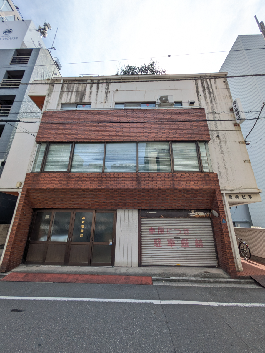 v20251014150839/fresh/building/J00100467944_1
