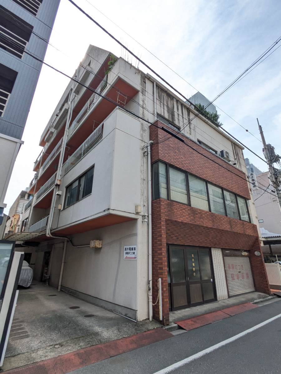 v20251014150839/fresh/building/J00100467944_5