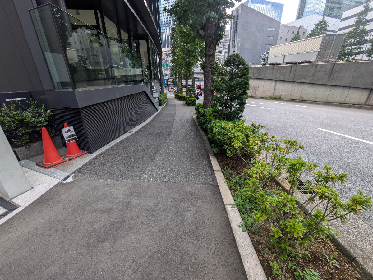 v20251014150839/fresh/building/J00100478333_10