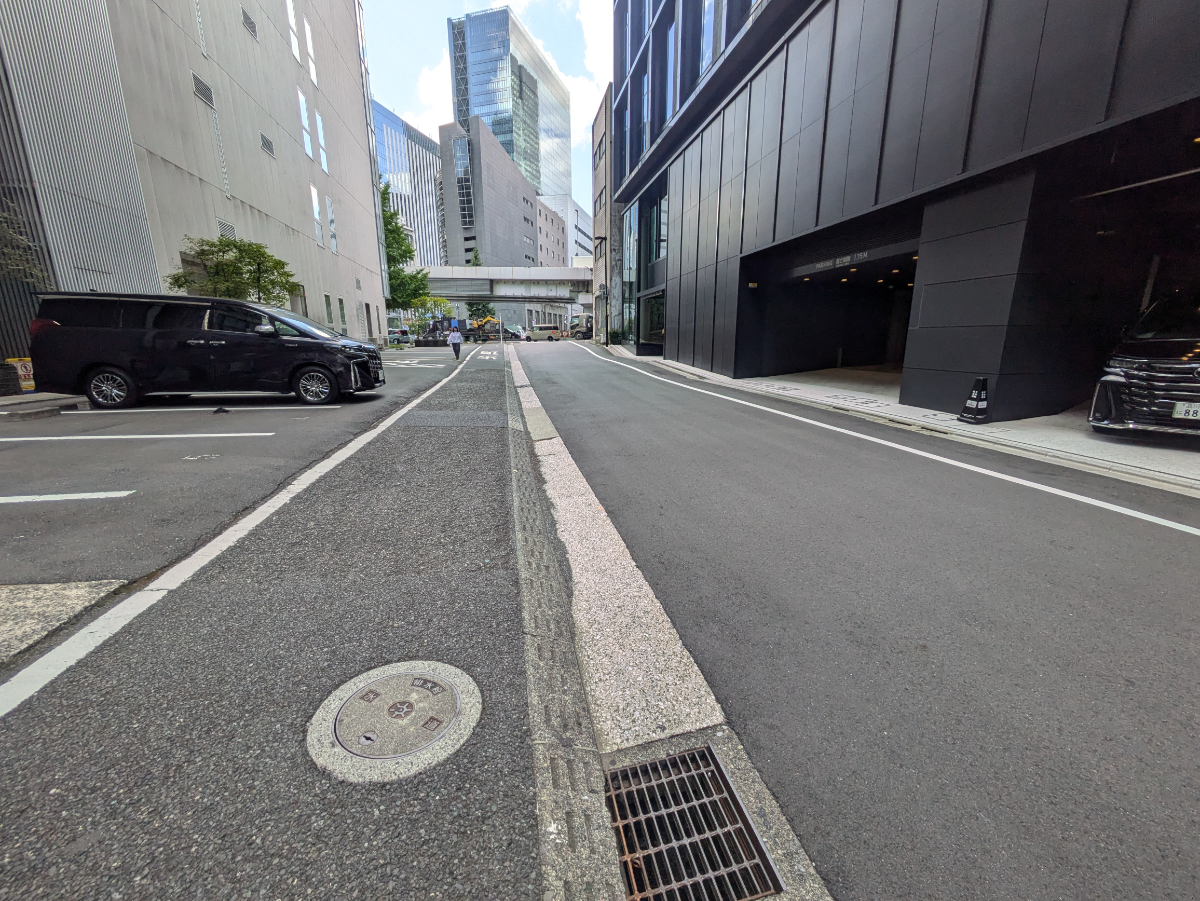 v20251014150839/fresh/building/J00100478333_12