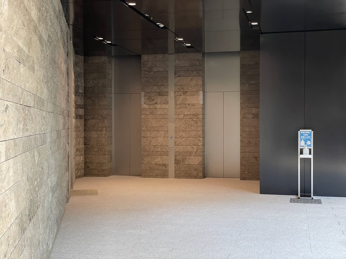 v20251014150839/fresh/building/J00100478333_4