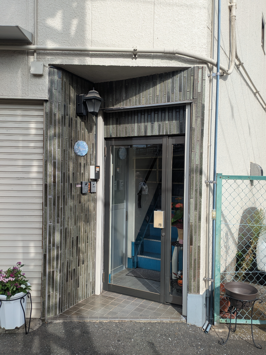 v20251014150839/fresh/building/J00100482641_3