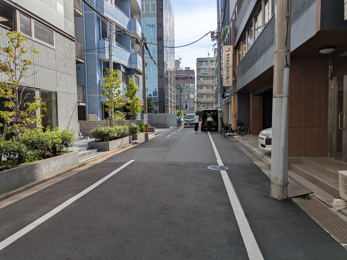 v20251014150839/fresh/building/J00100611602_2
