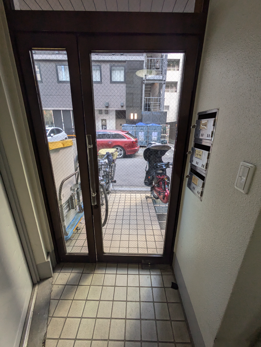 v20251015150655/fresh/building/J00100394686_10