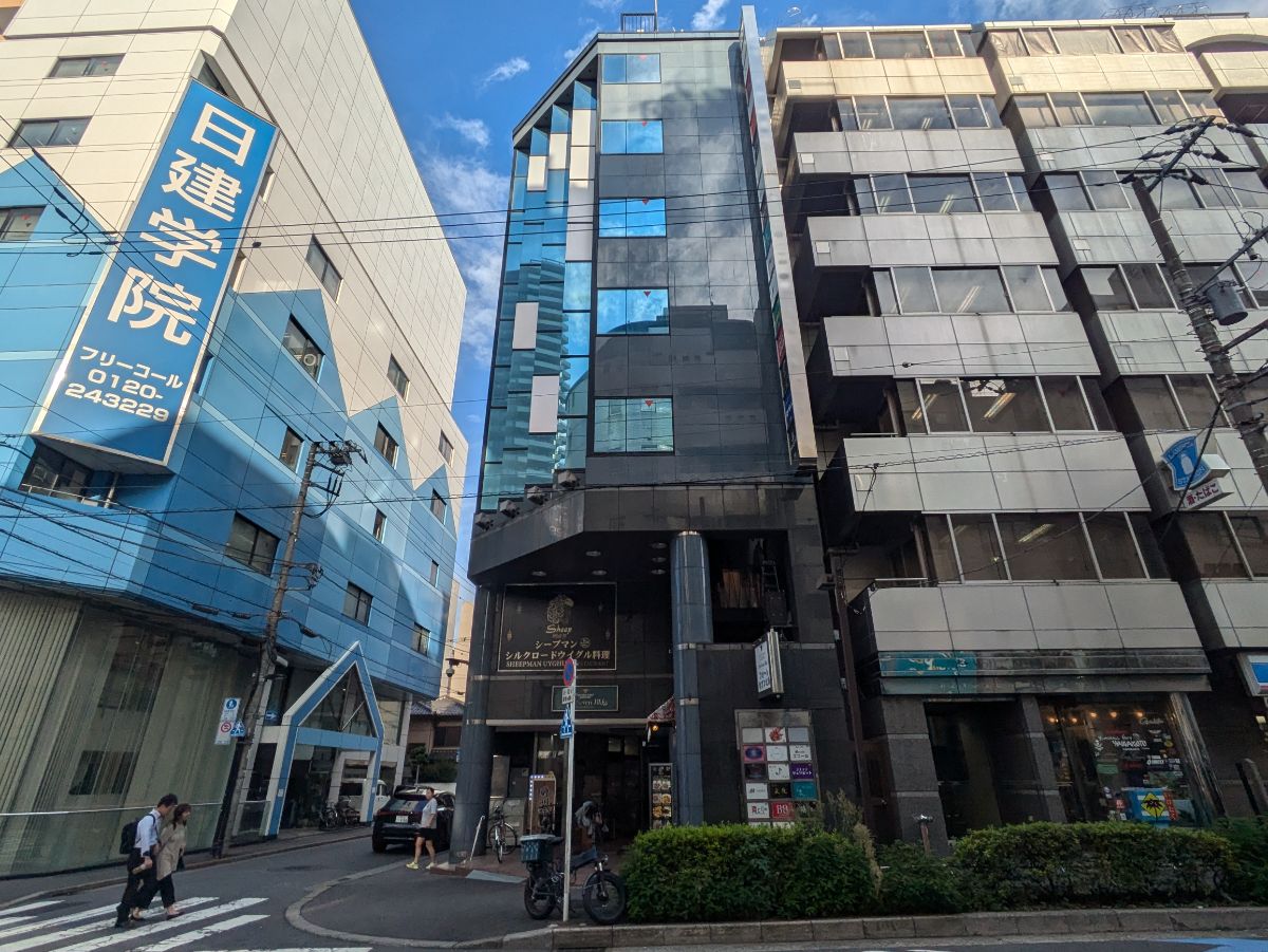 v20251015150655/fresh/building/J00100404325_6