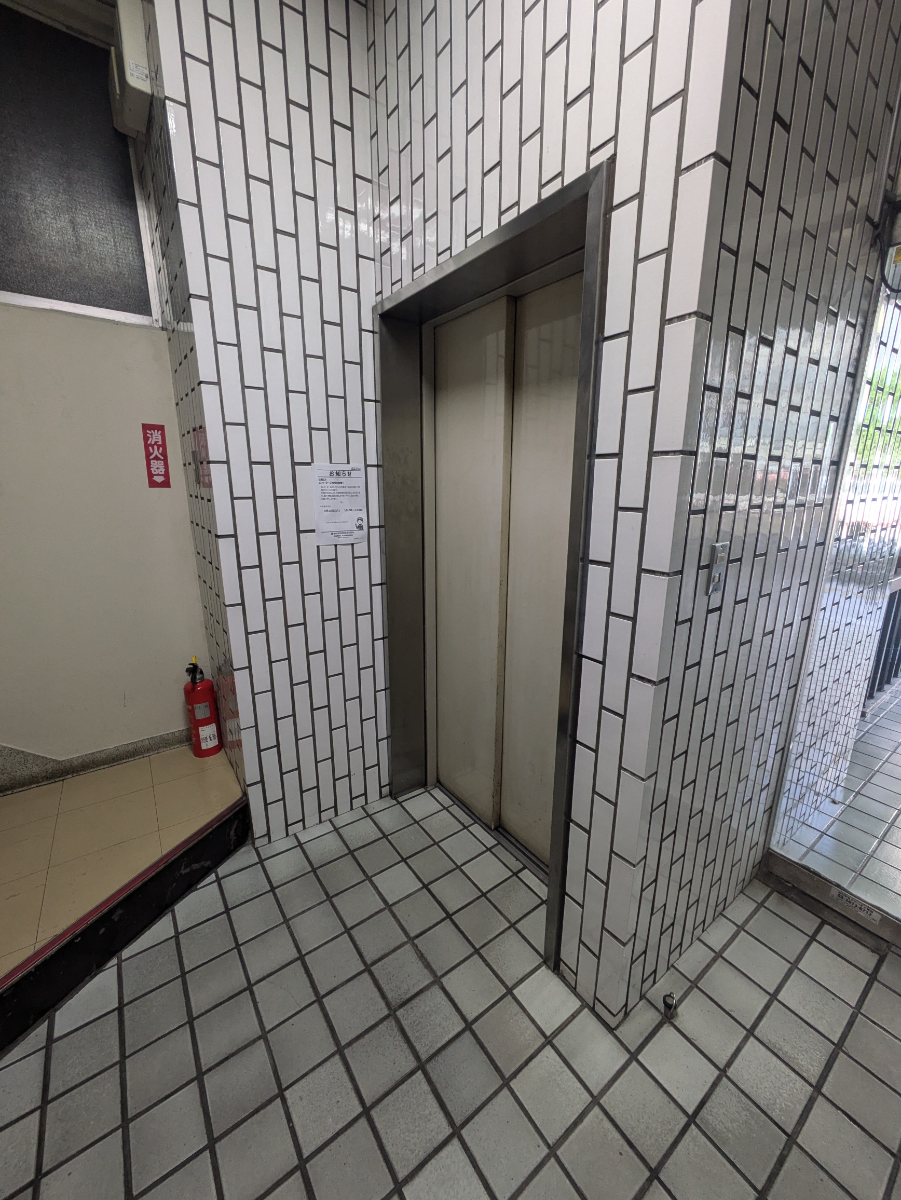 v20251016150709/fresh/building/J00100371287_4