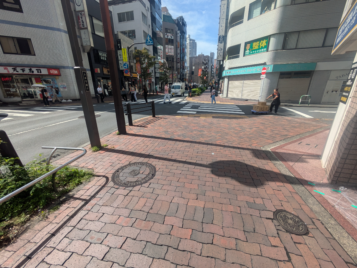 v20251016150709/fresh/building/J00100388612_2