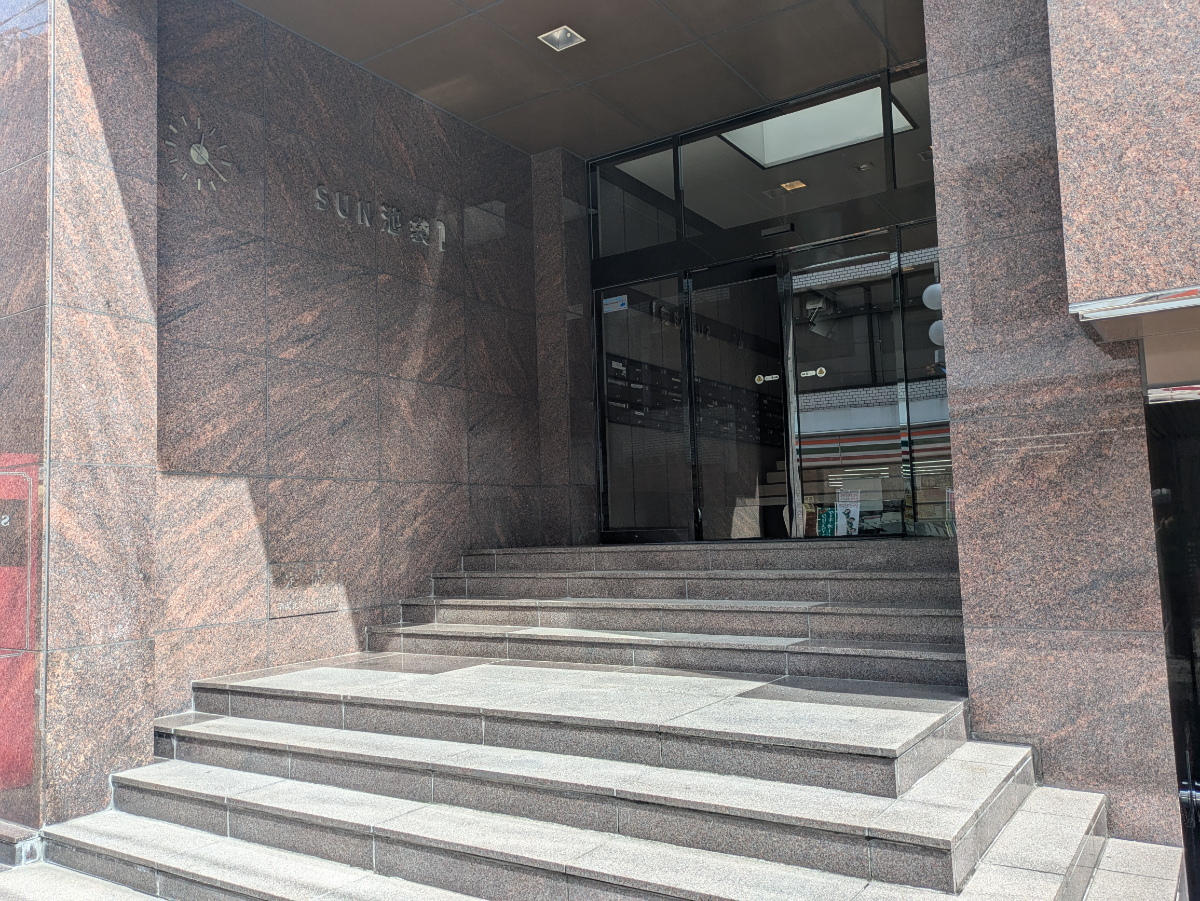 v20251016150709/fresh/building/J00100389026_3