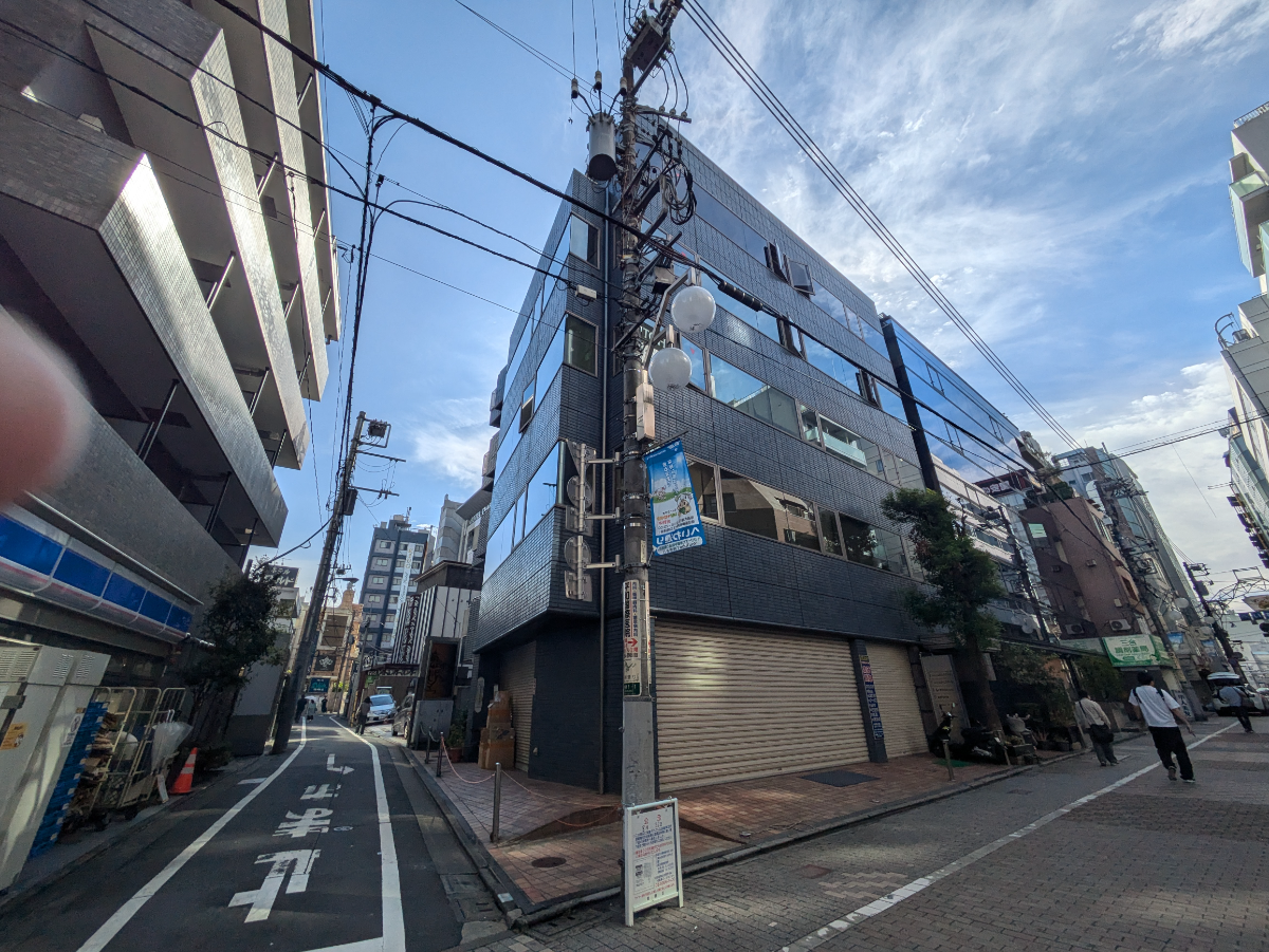 v20251016150709/fresh/building/J00100389198_5