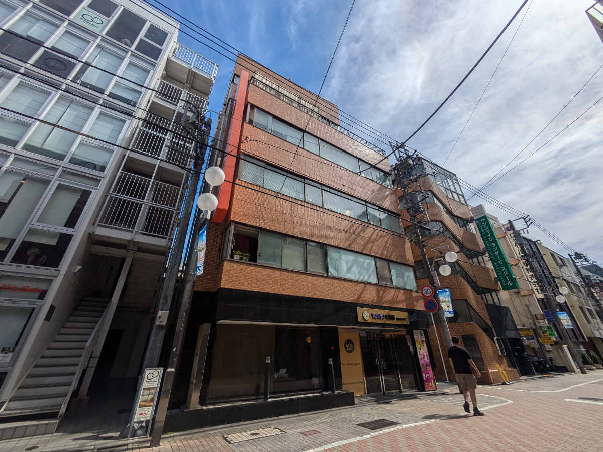 v20251016150709/fresh/building/J00100408862_5