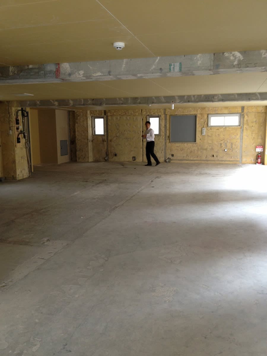 v20251016150709/fresh/building/J00100420825_9