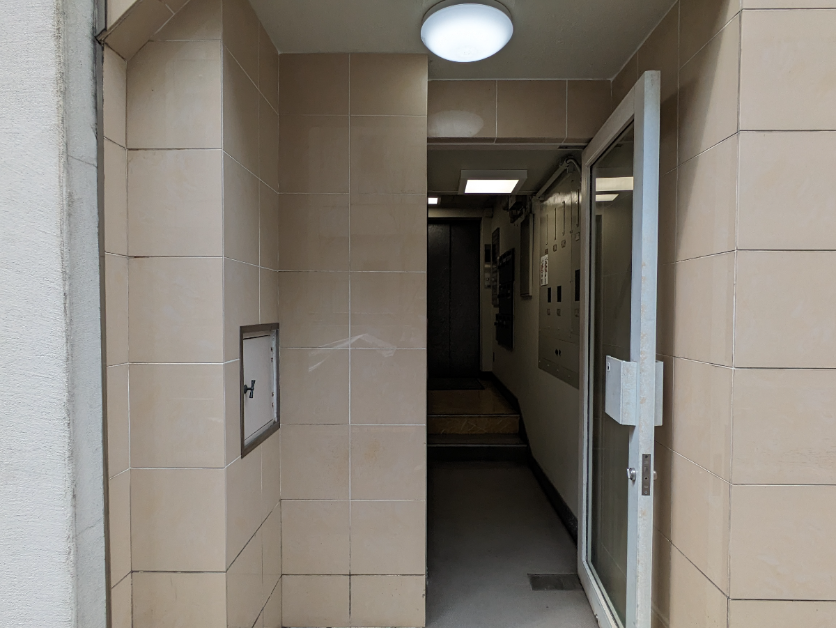 v20251016150710/fresh/building/J00100385218_11