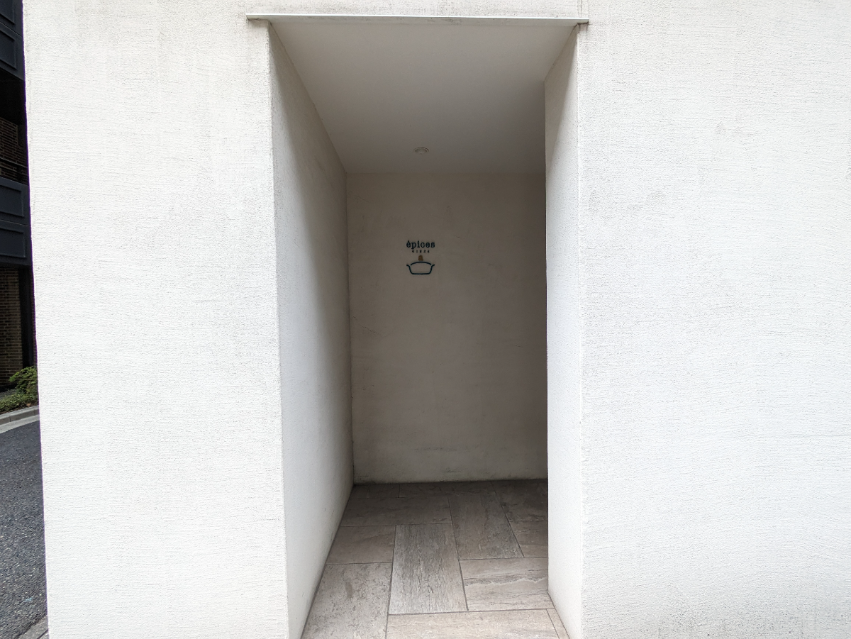 v20251016150710/fresh/building/J00100385218_15
