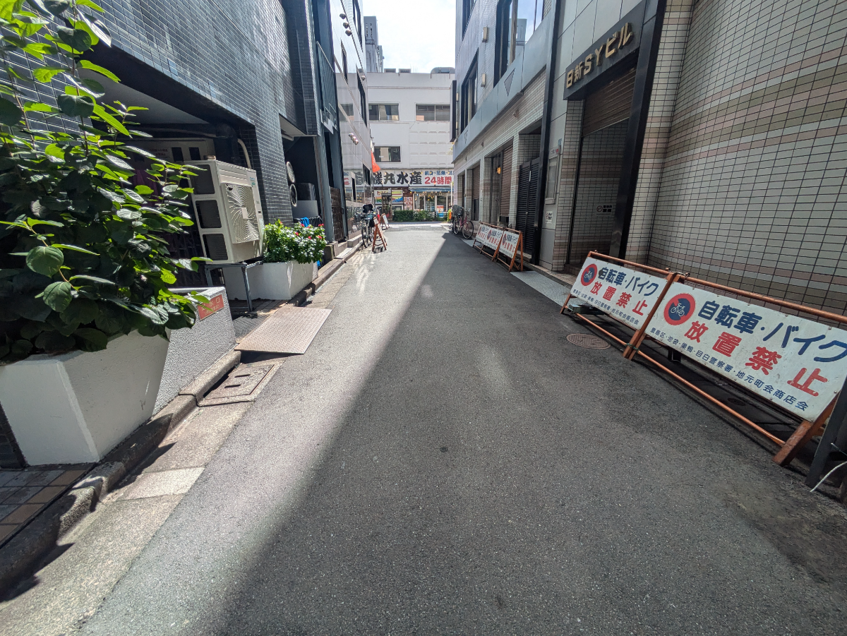 v20251016150710/fresh/building/J00100389991_17