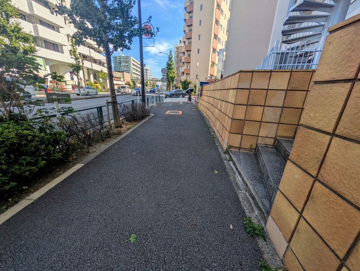 v20251016150710/fresh/building/J00100406344_14