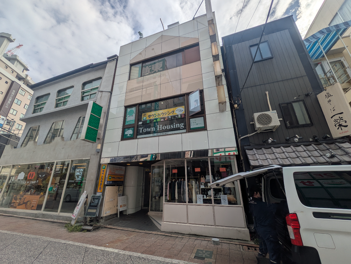 v20251016150710/fresh/building/J00100469591_7