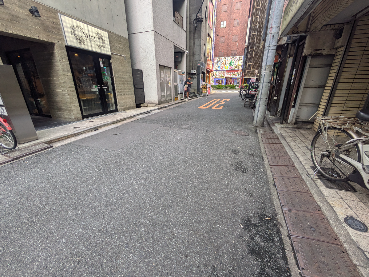 v20251016150710/fresh/building/J00100512628_2