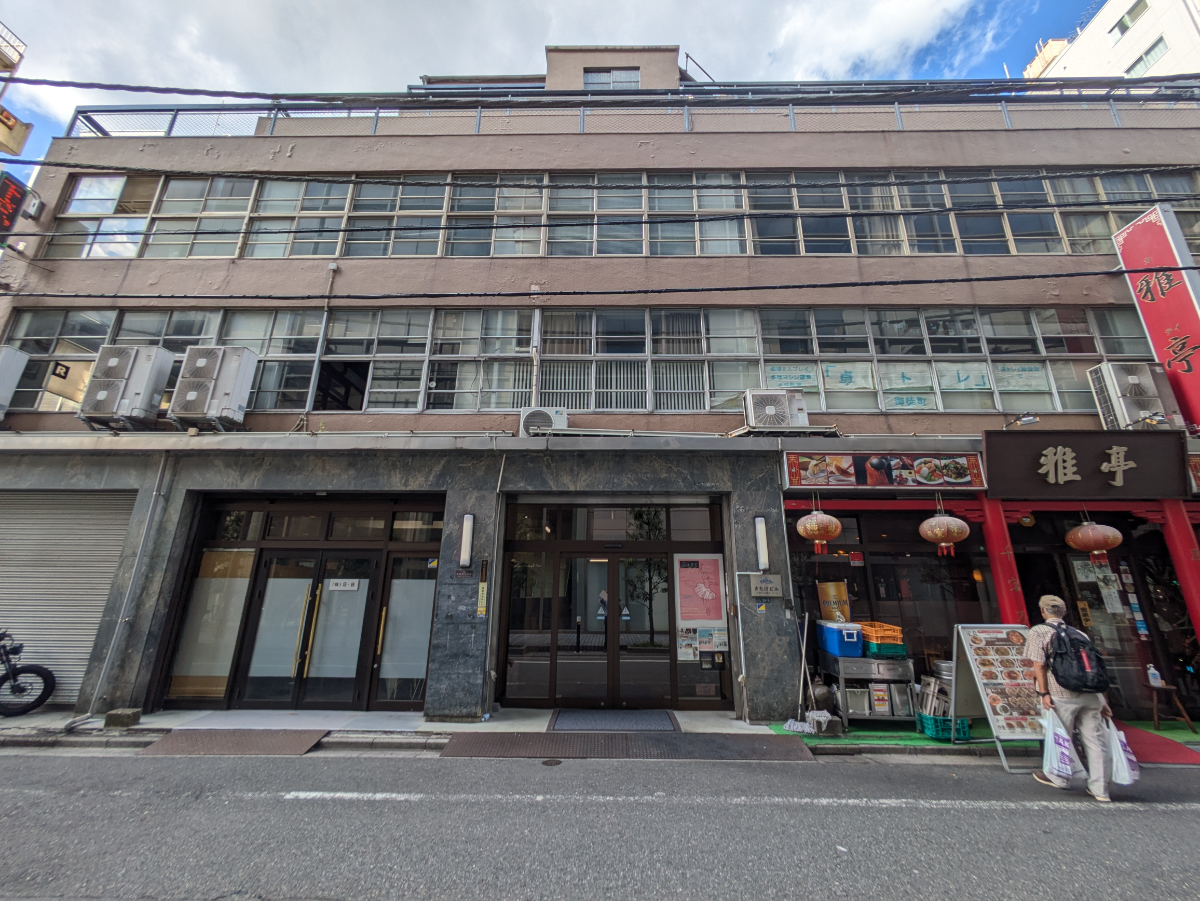 v20251017150706/fresh/building/J00100369493_1