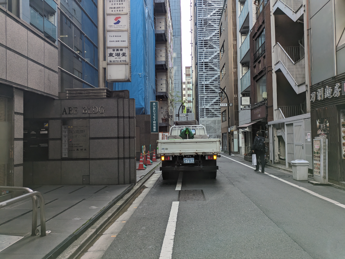 v20251017150706/fresh/building/J00100378323_2