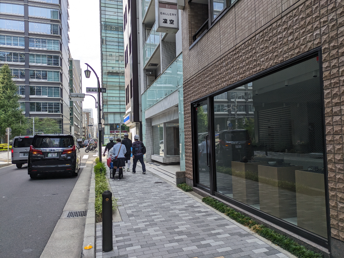 v20251017150706/fresh/building/J00100404211_2
