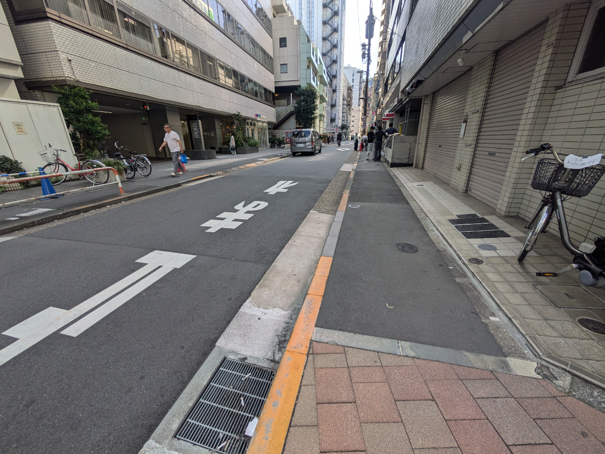 v20251017150707/fresh/building/J00100369358_11