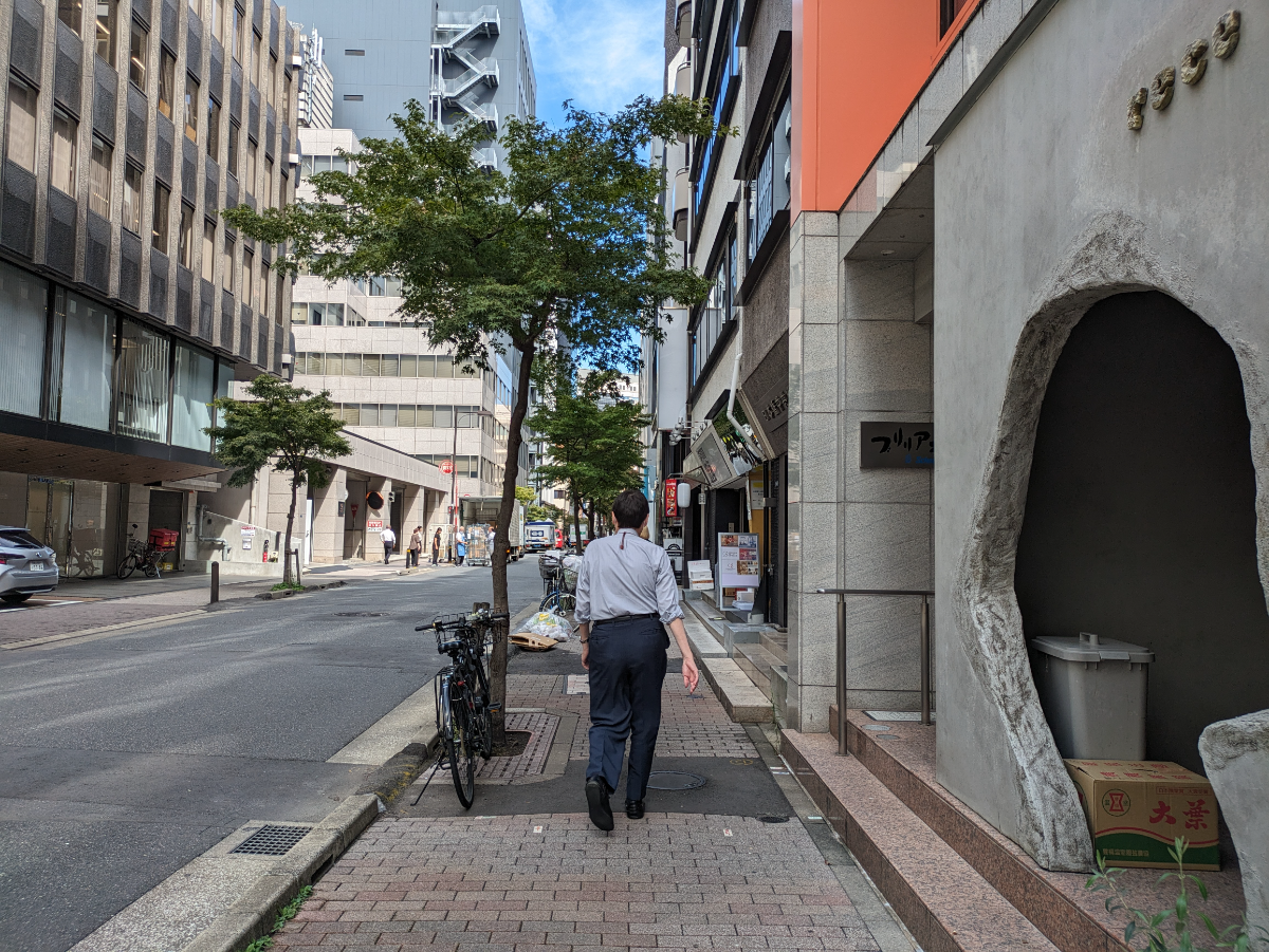v20251017150707/fresh/building/J00100376686_17
