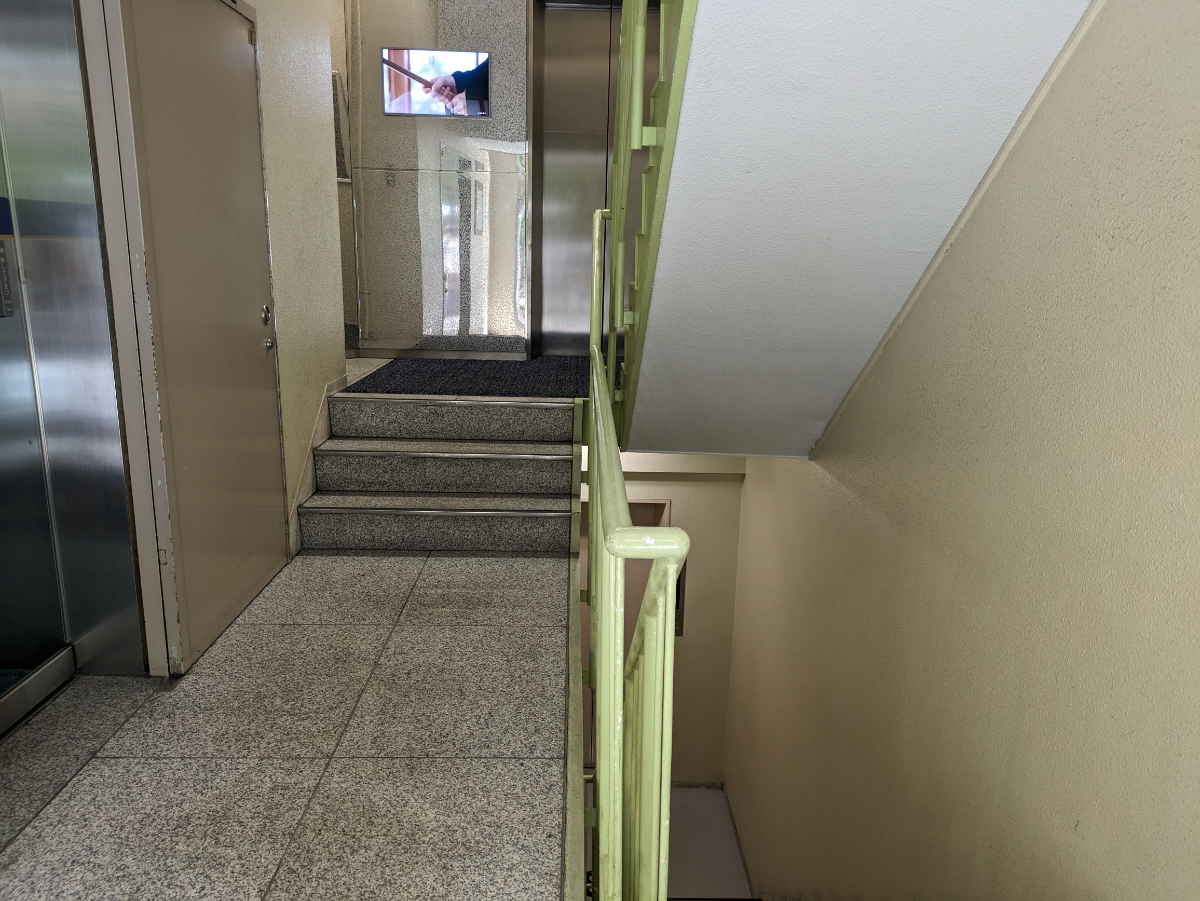 v20251017150707/fresh/building/J00100385566_19