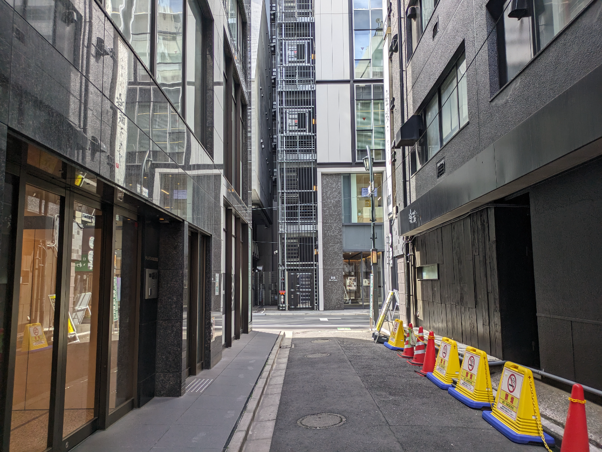 v20251017150707/fresh/building/J00100385583_14