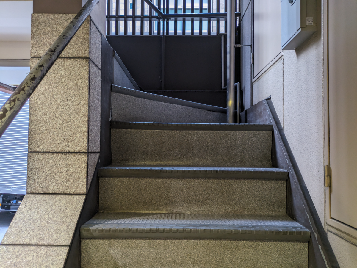 v20251017150707/fresh/building/J00100404211_13