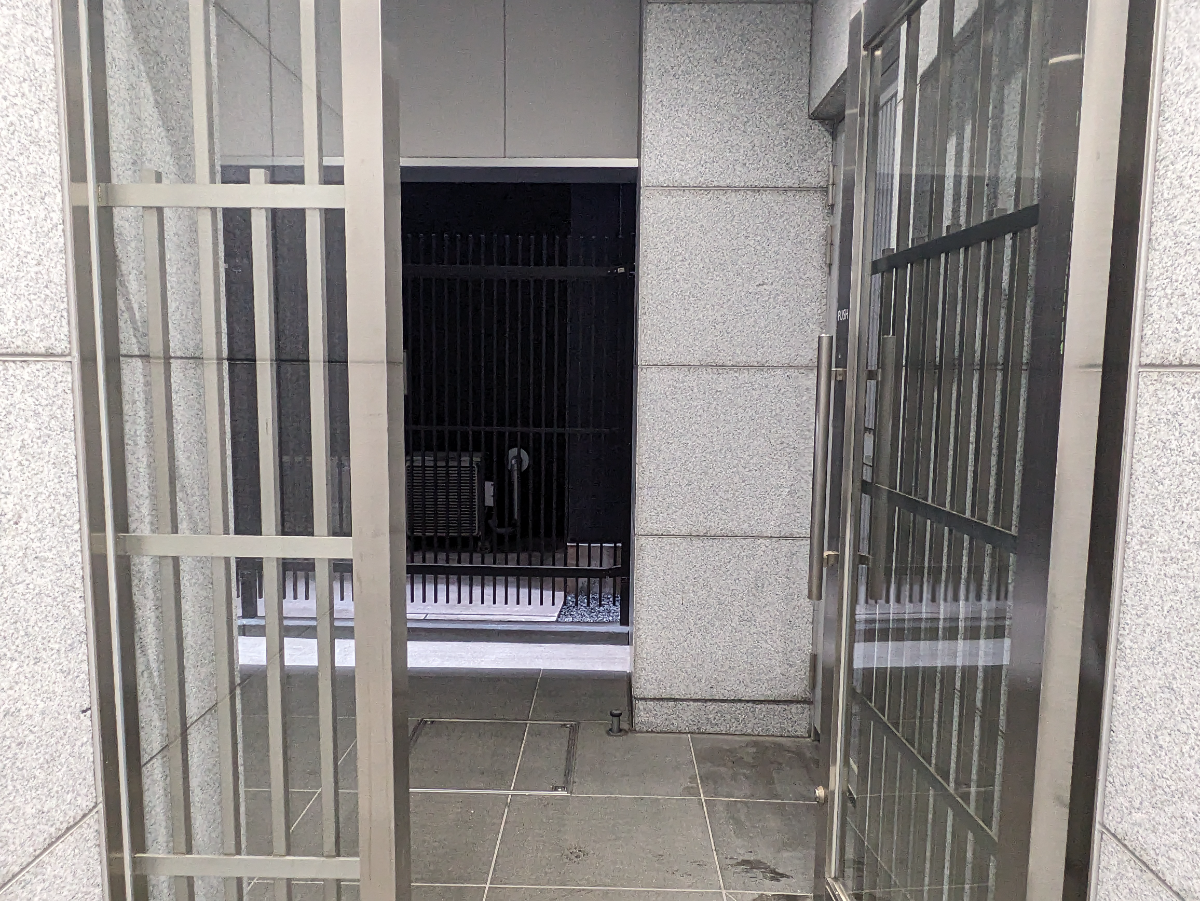 v20251017150707/fresh/building/J00100464438_10