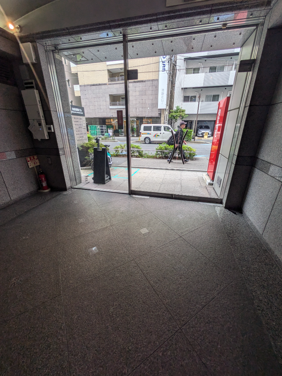v20251018150606/fresh/building/J00100369616_9