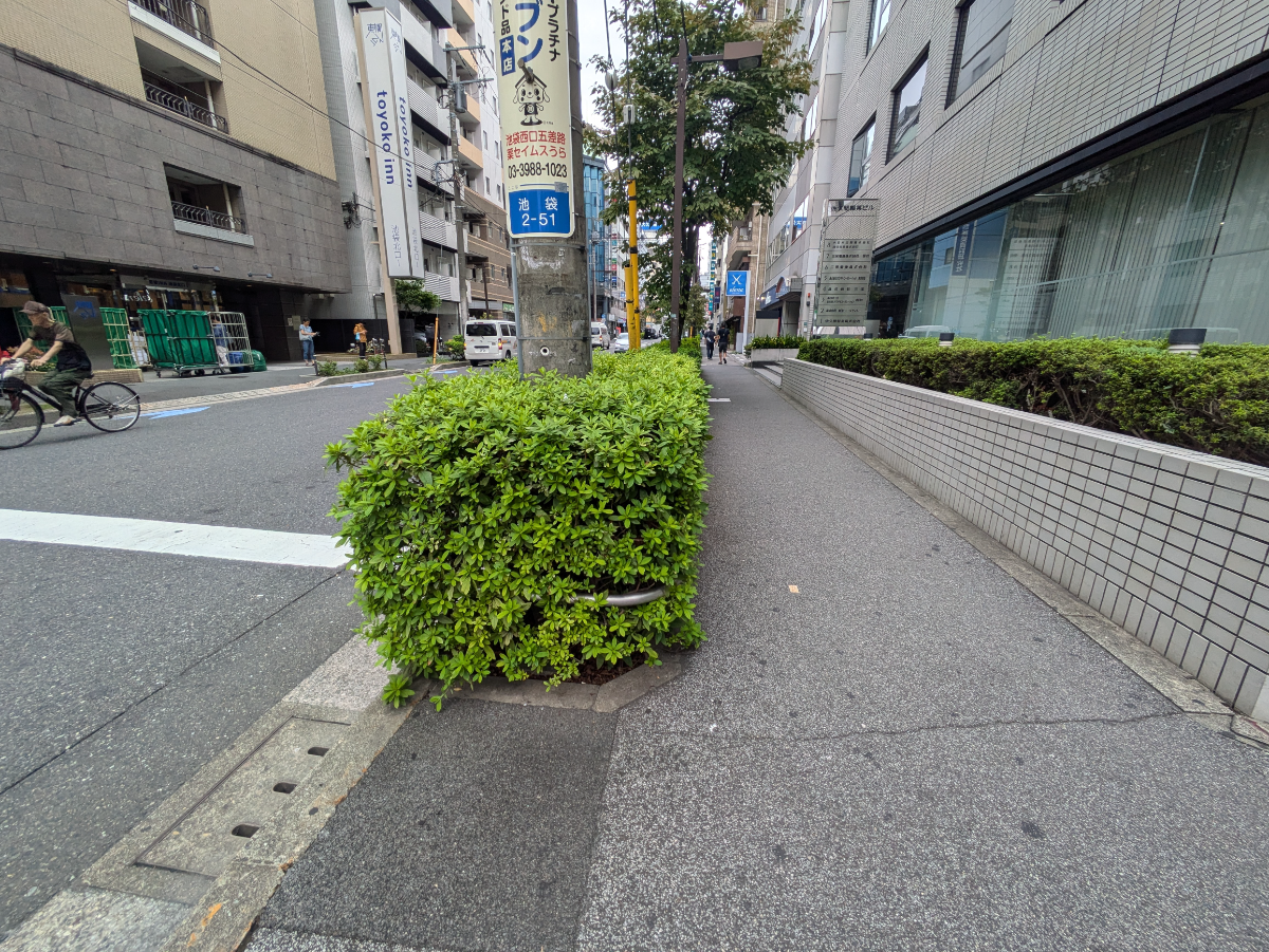 v20251018150606/fresh/building/J00100370664_9