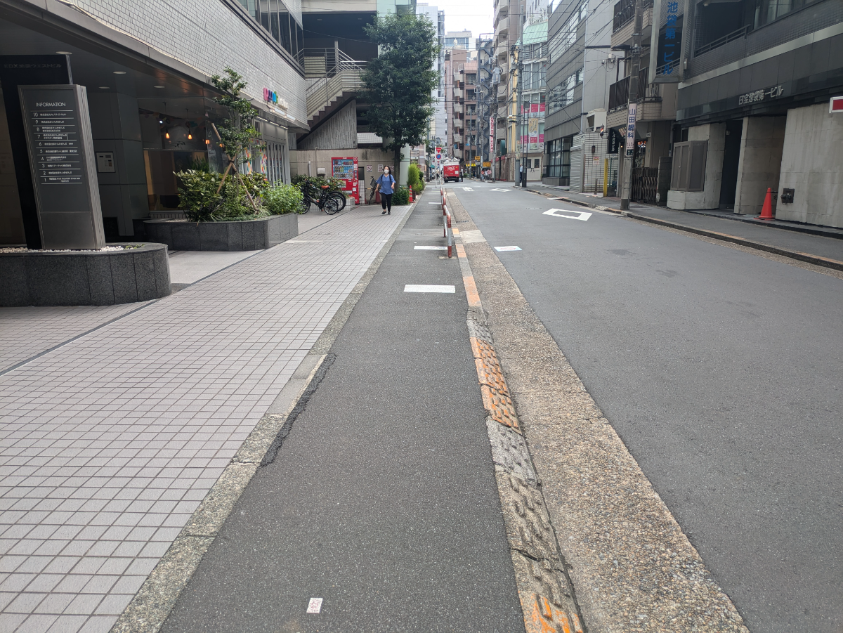 v20251018150606/fresh/building/J00100388847_2