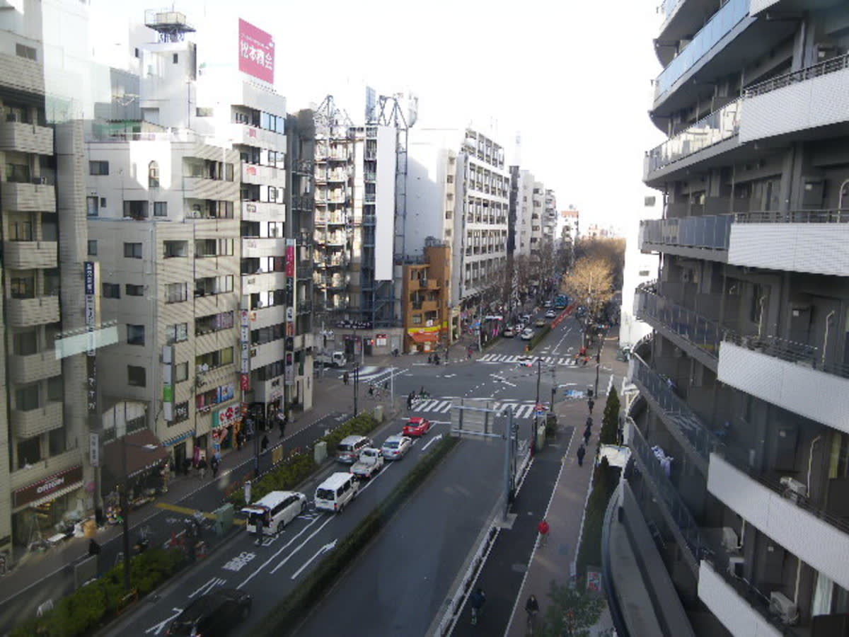 v20251018150606/fresh/building/J00100390802_11