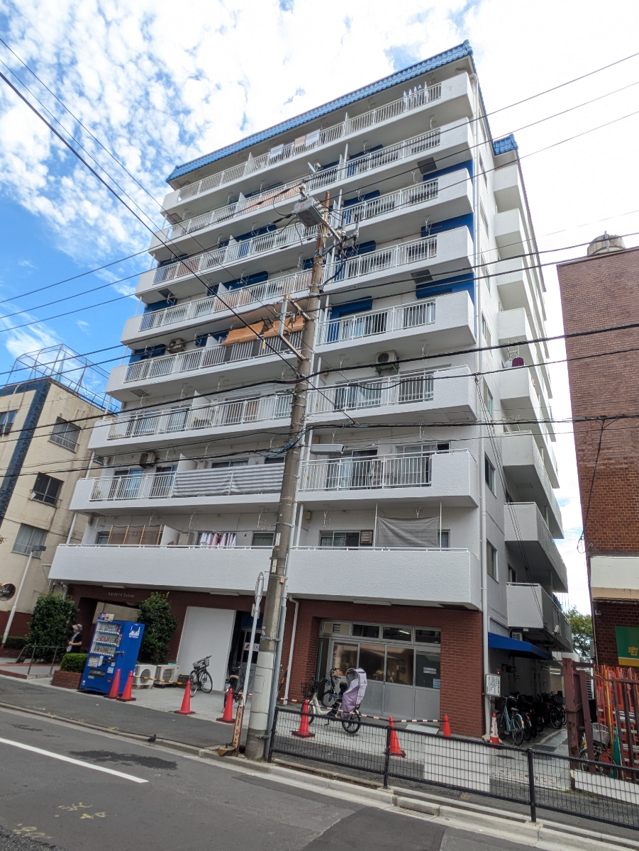 v20251018150606/fresh/building/J00100395594_7