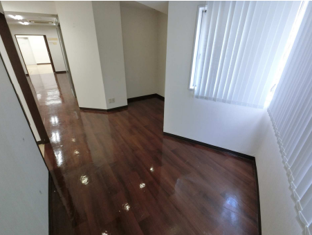 v20251018150606/fresh/building/J00100395652_17