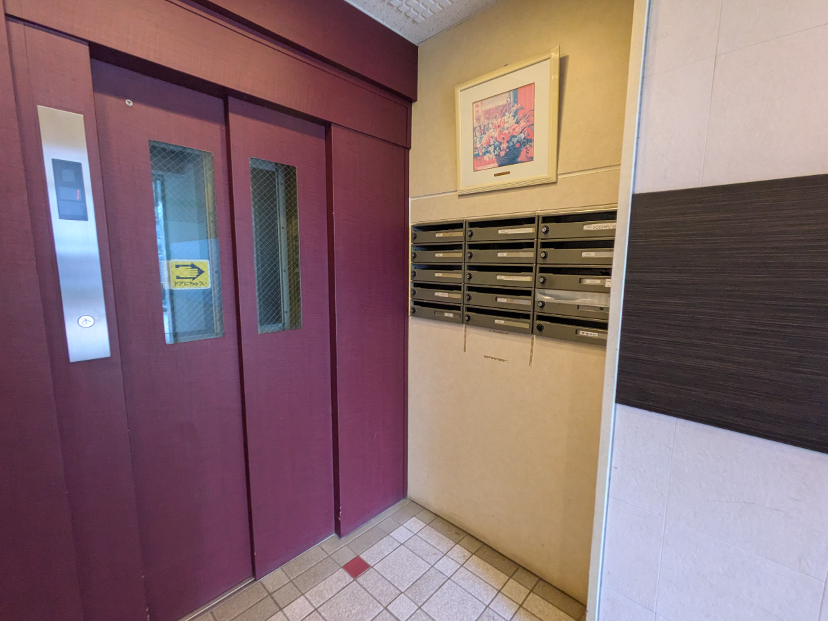 v20251018150606/fresh/building/J00100395652_9