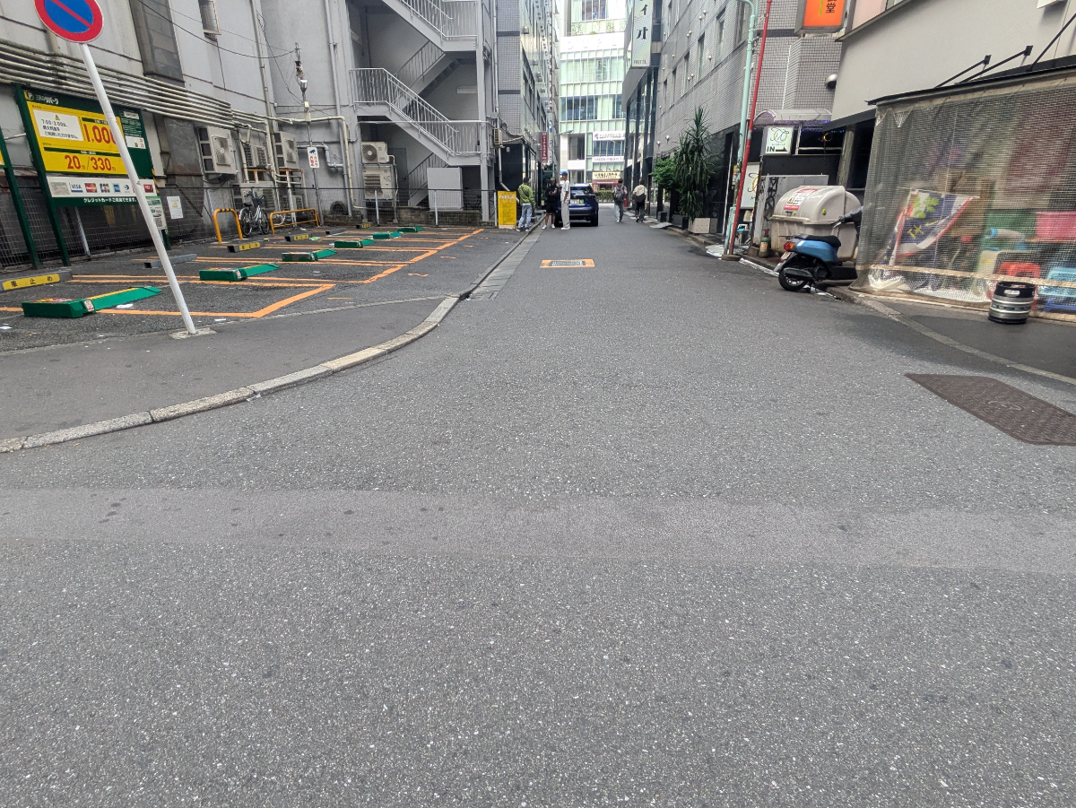 v20251018150606/fresh/building/J00100414775_11