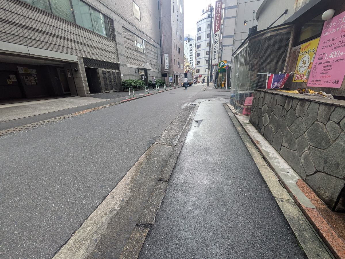 v20251018150606/fresh/building/J00100414775_2