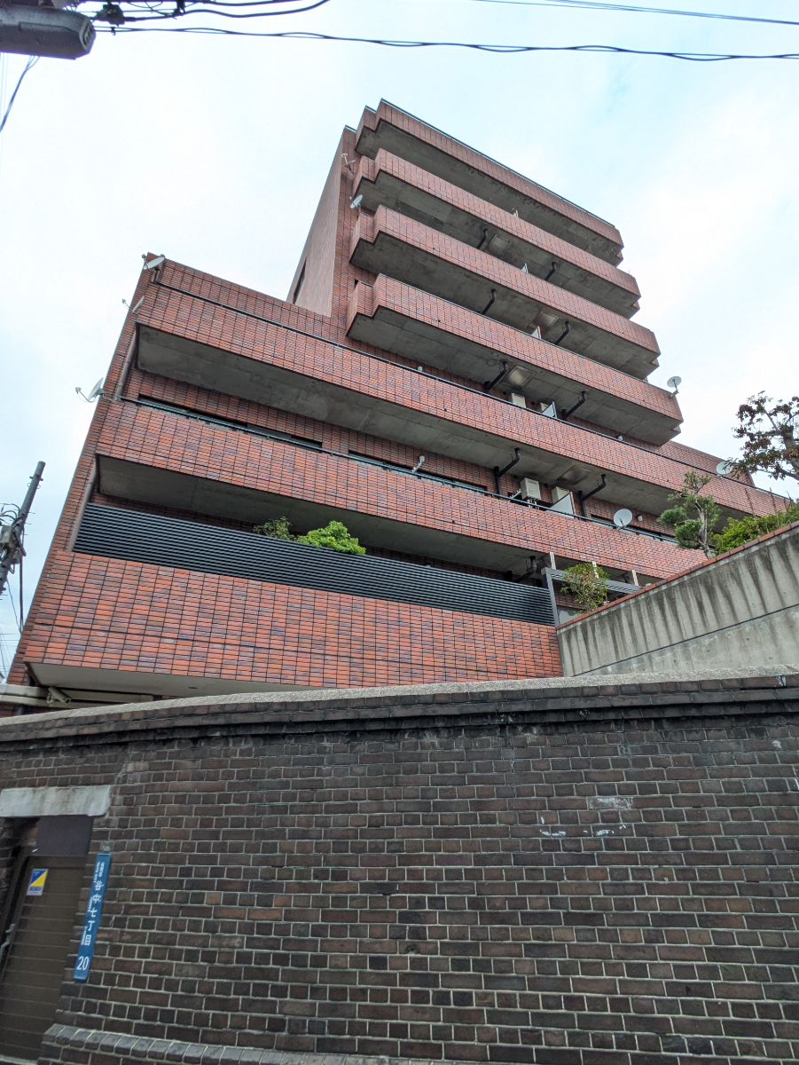 v20251018150606/fresh/building/J00100421450_9