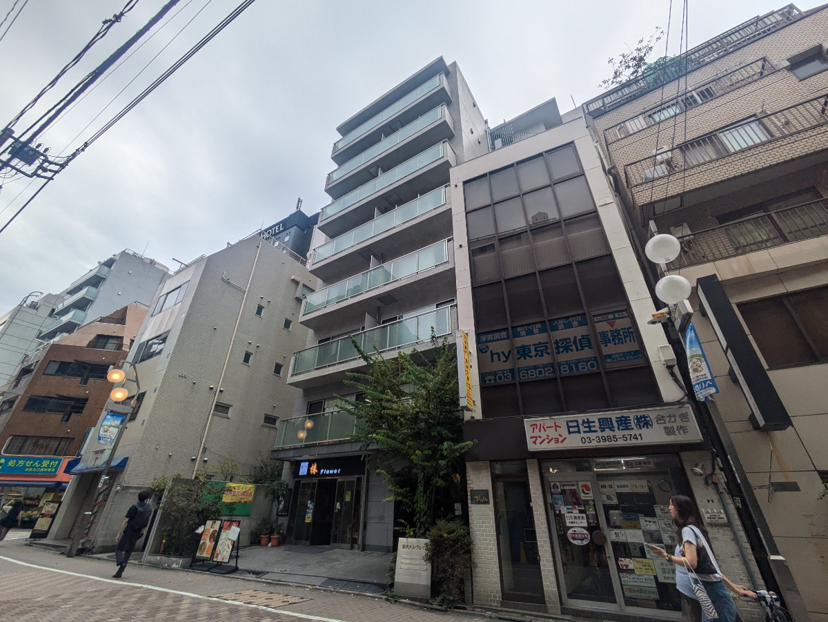 v20251018150606/fresh/building/J00100476715_5