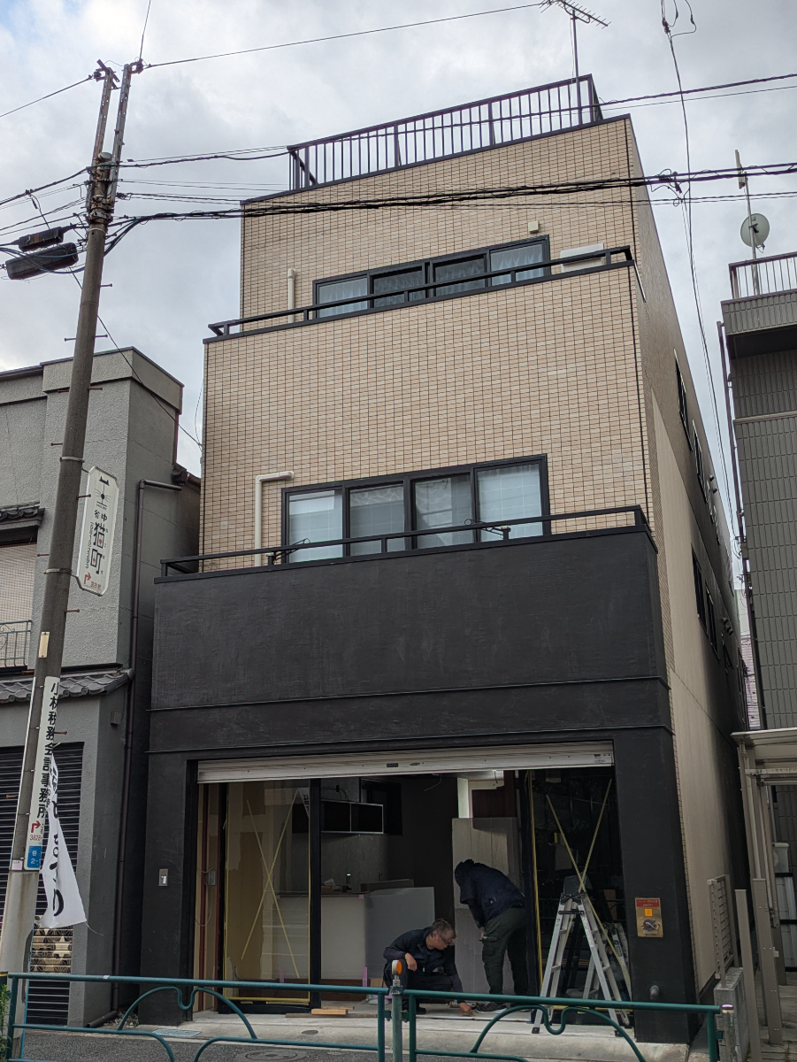 v20251018150606/fresh/building/J00100611506_6