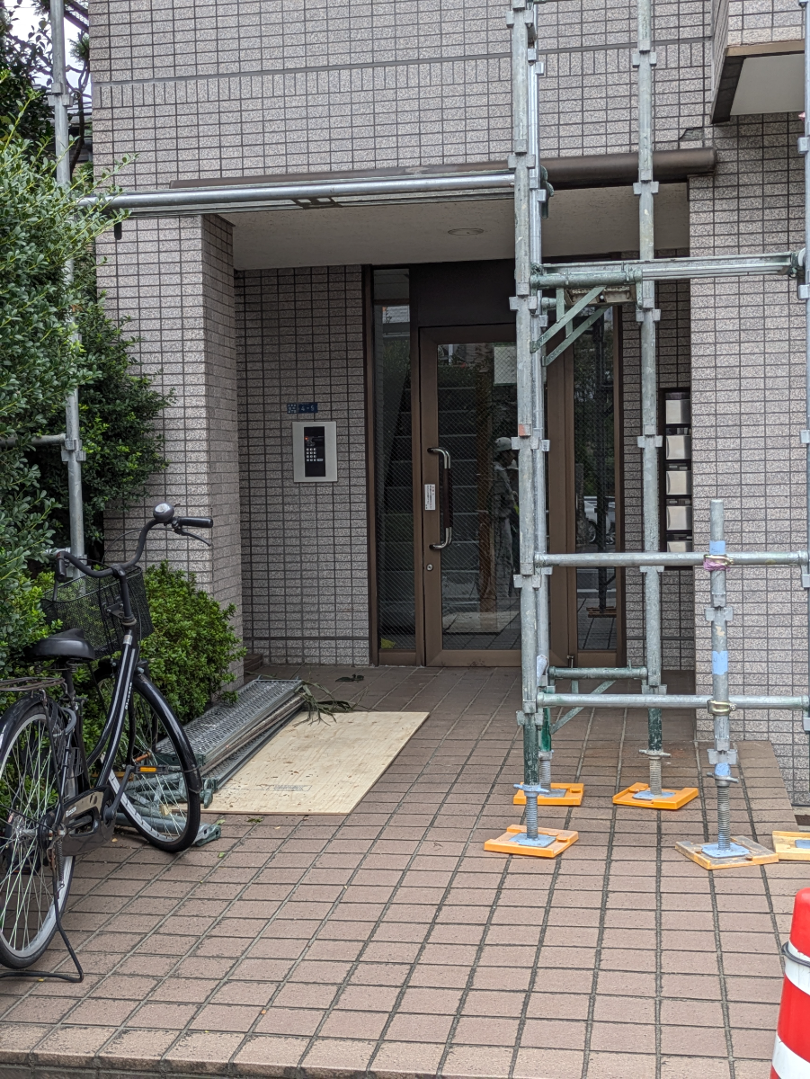 v20251018150606/fresh/building/J00100612066_3